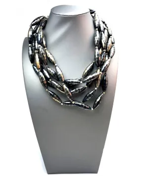 COLLARES CORTOS  CASCADA DORADOS MUY VISTOSOS PARA ANIMAR TU LOOK INVERNAL