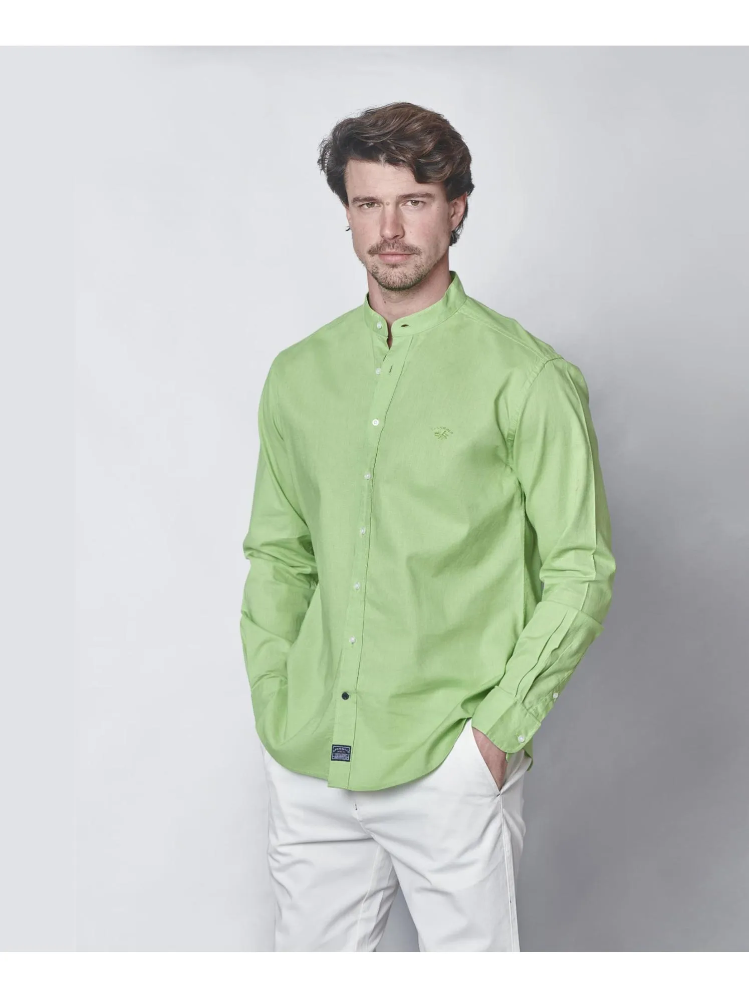 Spagnolo – Camisa verde lino cuello mao